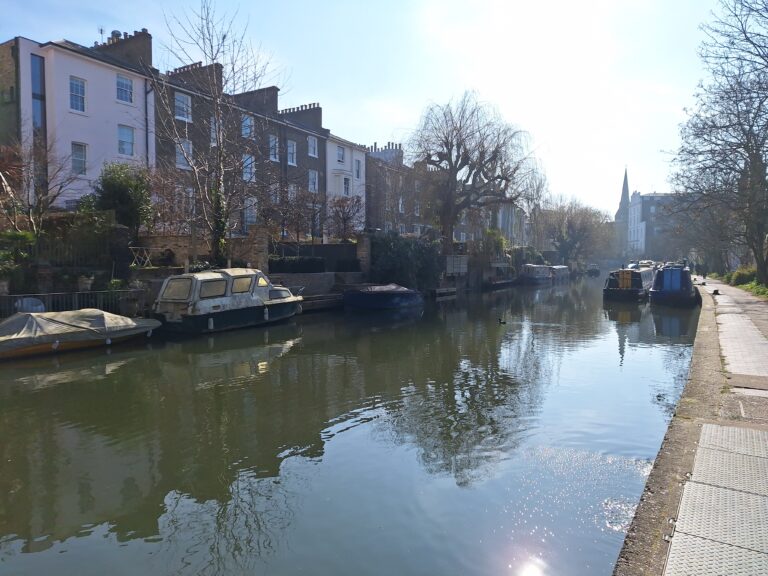 Explora los Canales de Londres: Little Venice