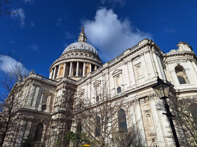 paseo autoguiado por la catedral de londres