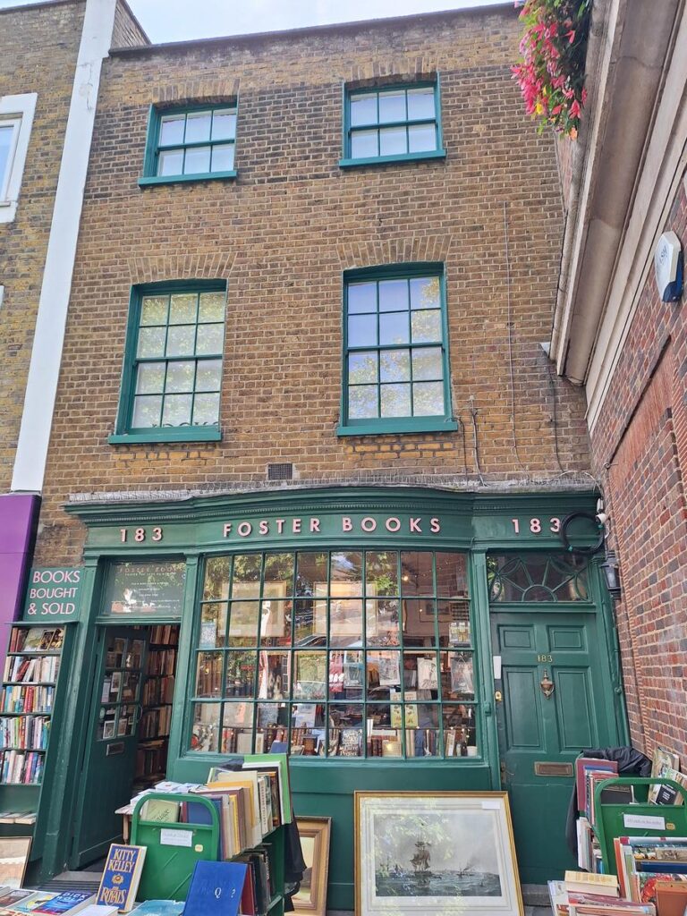 Antigua librería pintoresca en Londres